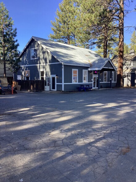 3542 Lake Tahoe Blvd, South Lake Tahoe, CA à vendre - Photo du bâtiment - Image 2 de 31