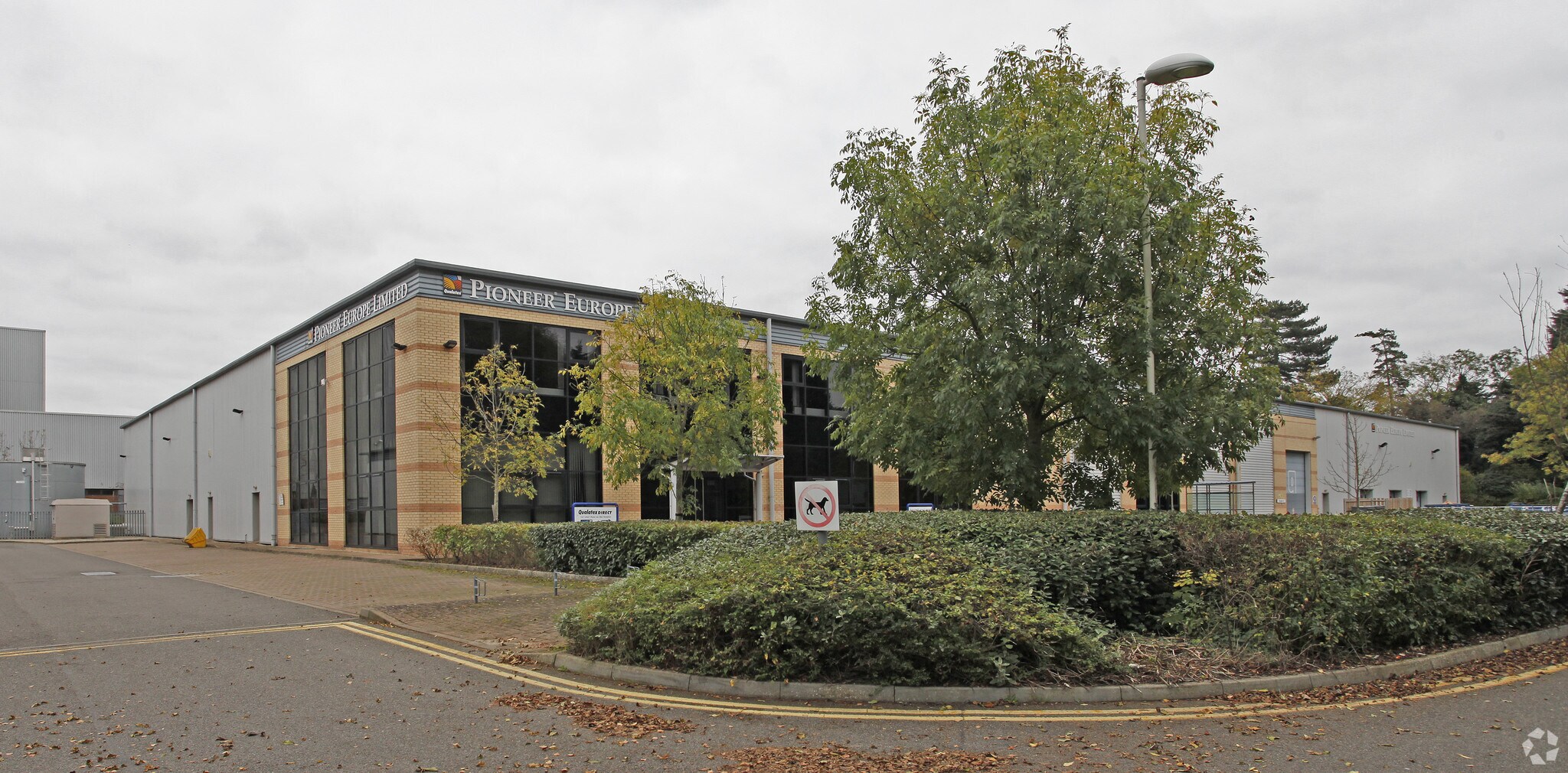 Unit 9, Stortford Hall Industrial Park, Bishop's Stortford for lease Building Photo- Image 1 of 10