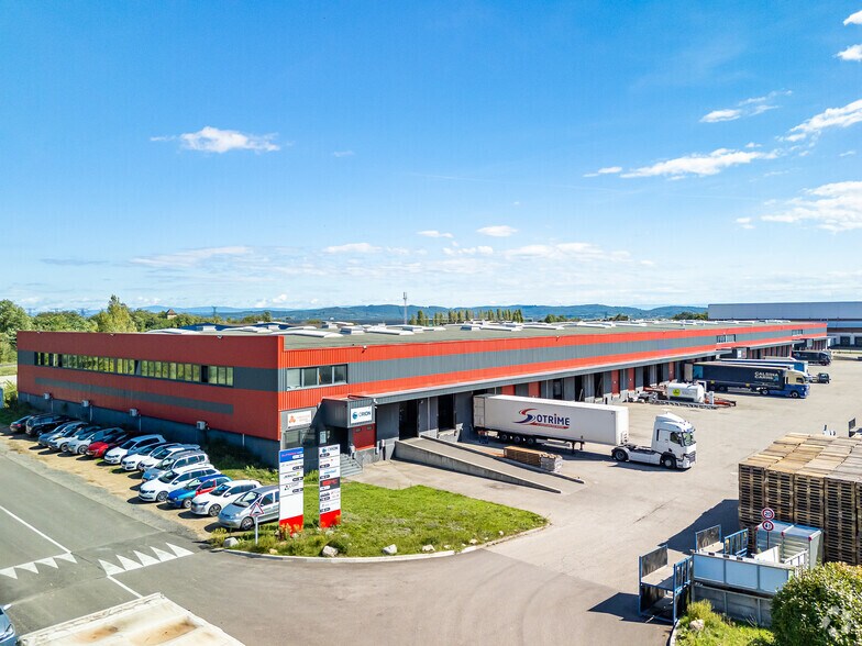 25 Rue Du Mollaret, Saint-Quentin-Fallavier à vendre - Photo du bâtiment - Image 1 de 3