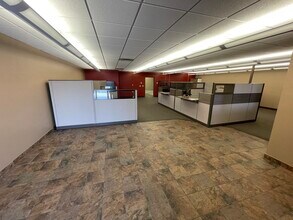 205-209 Main Ave E, West Fargo, ND for lease Building Photo- Image 2 of 5