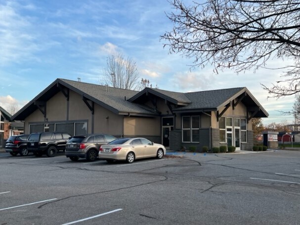 755 E Holland Ave, Spokane, WA for lease Primary Photo- Image 1 of 3