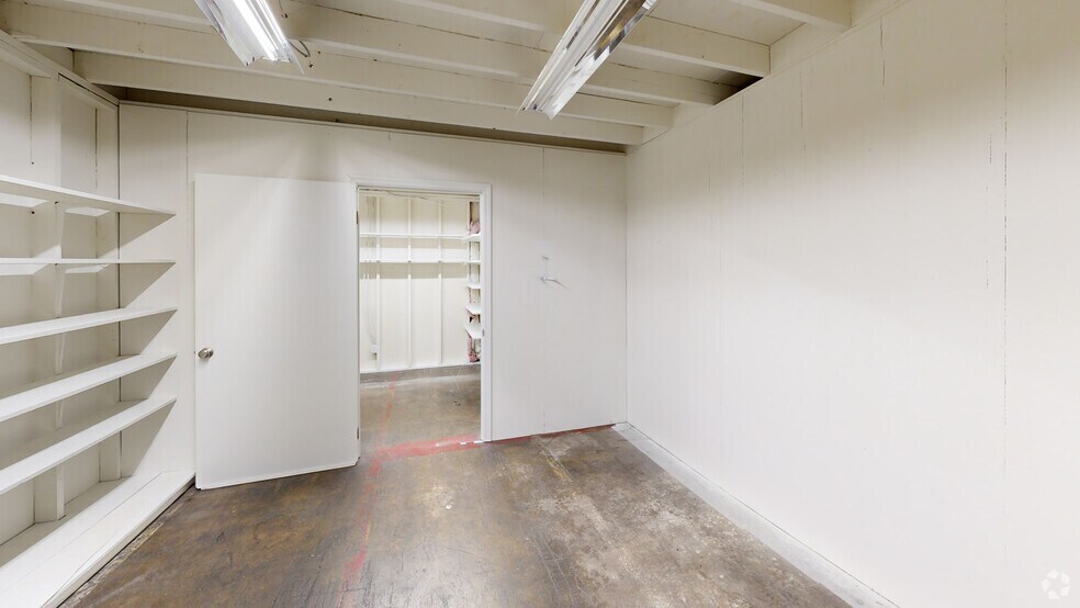 1900 Daisy St, Chattanooga, TN à louer - Numérisation 3D de Matterport - Image 2 de 10