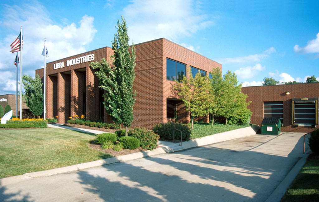 7770 Division Dr, Mentor, OH à vendre Photo principale- Image 1 de 21