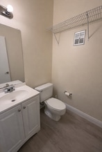 1001 W Cypress Creek Rd, Fort Lauderdale, FL à louer Photo intérieure- Image 1 de 11