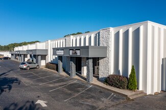 Plus de détails pour 6452 Warren Dr, Norcross, GA - Industriel à louer