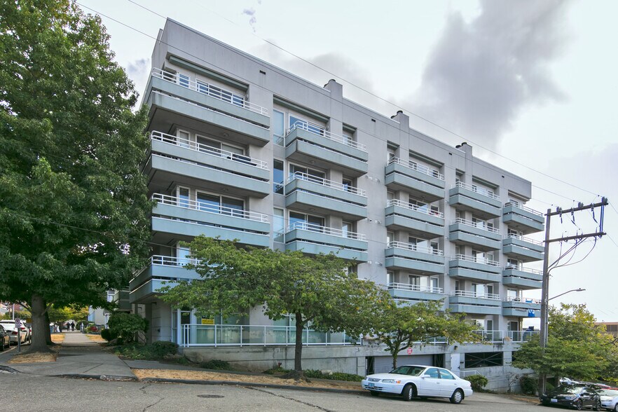 323-325 Republican St, Seattle, WA à louer - Photo du bâtiment - Image 2 de 2