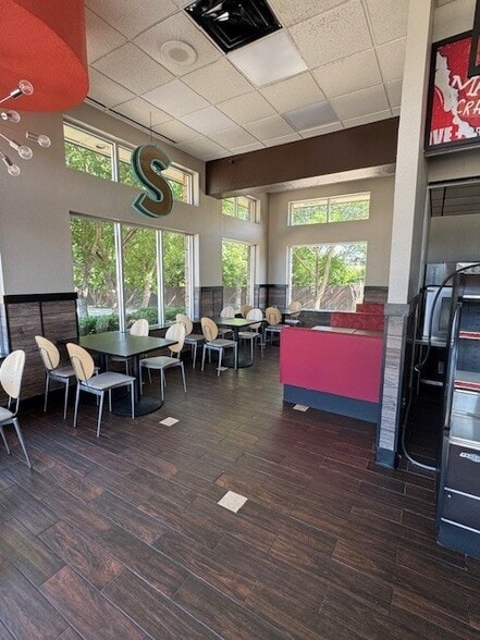 2000 W Southlake Blvd, Southlake, TX for lease - Interior Photo - Image 3 of 11
