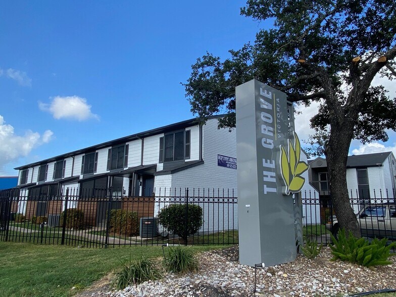 4405 N Navarro St, Victoria, TX à vendre - Photo du bâtiment - Image 3 de 11