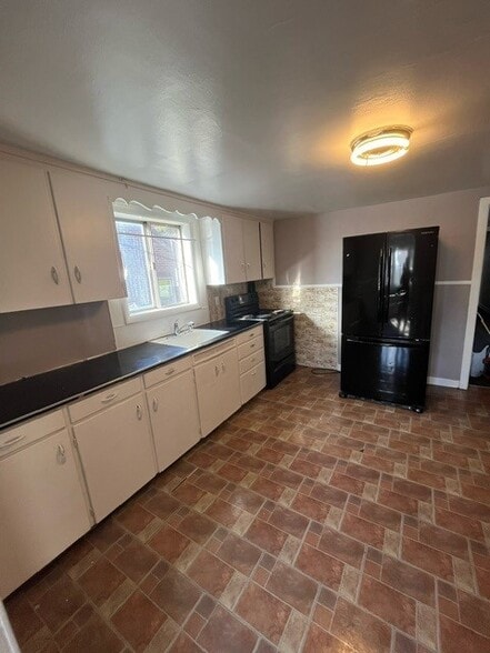 48 S Kennedy Dr, Mcadoo, PA à vendre - Photo intérieure - Image 3 de 19