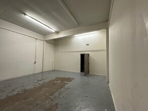 10930 Switzer Ave, Dallas, TX for lease Interior Photo- Image 1 of 7