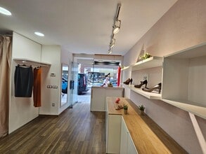 Retail in Sant Carles de la Ràpita, Tarragona for lease Interior Photo- Image 2 of 6