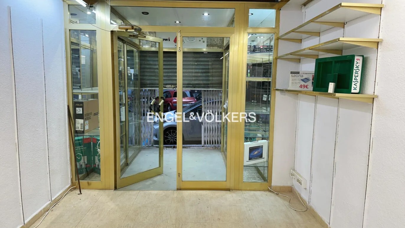 Tarragona, TAR 43001 - - - Interior Photo - Image 1 of 7