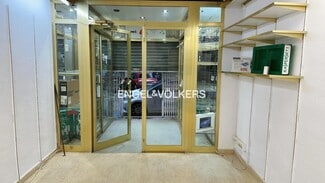 Plus de détails pour Multi-résidentiel à vendre