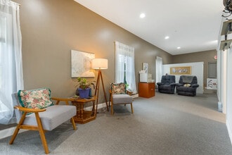 1132 US Route 1 Rt, York, ME for lease Interior Photo- Image 2 of 5