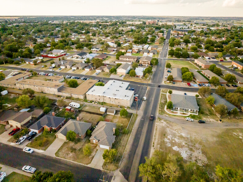 2620 10th Ave, Canyon, TX à vendre - Photo du bâtiment - Image 3 de 6