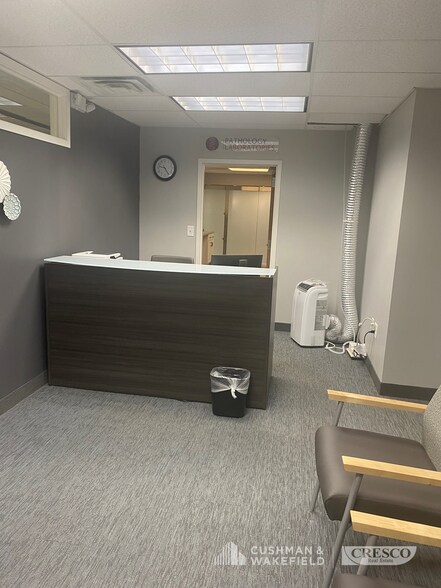 25200 Chagrin Blvd, Beachwood, OH à louer - Photo du bâtiment - Image 3 de 12