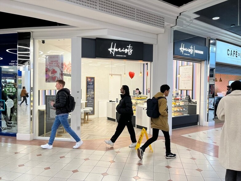 1 Hammersmith Broadway, London for lease - Building Photo - Image 3 of 3