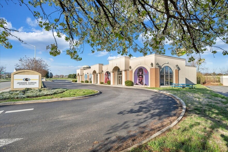 5049 Valley View Blvd NW, Roanoke, VA for sale - Building Photo - Image 3 of 10