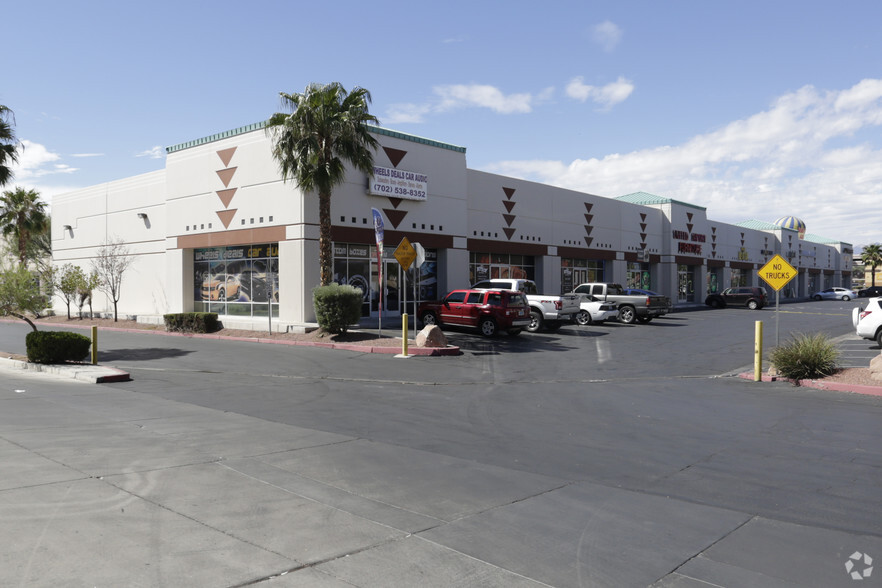 2575 E Craig Rd, North Las Vegas, NV for lease - Primary Photo - Image 1 of 6