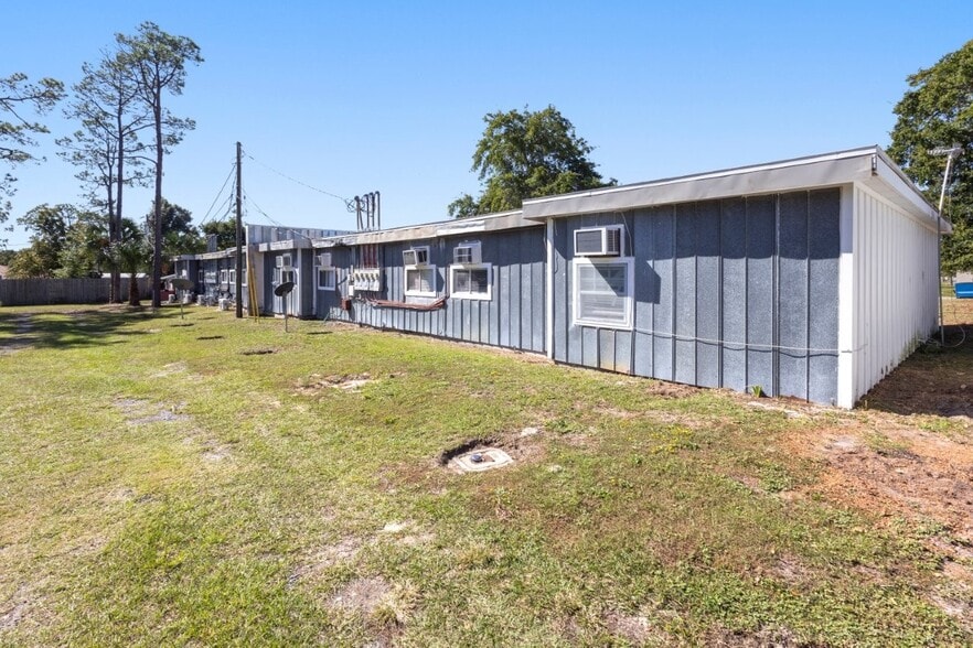 1400 Gulf Ave, Panama City, FL for sale - Building Photo - Image 3 of 14