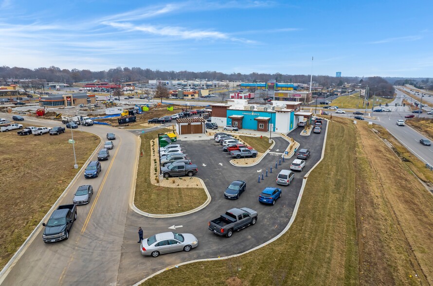 700 NW Barry Rd, Kansas City, MO for sale - Building Photo - Image 1 of 1