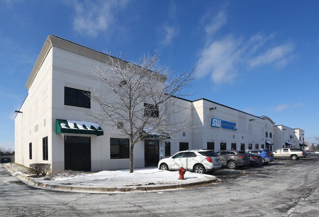 Plus de détails pour 181 W Crossroads Pky, Bolingbrook, IL - Industriel à louer