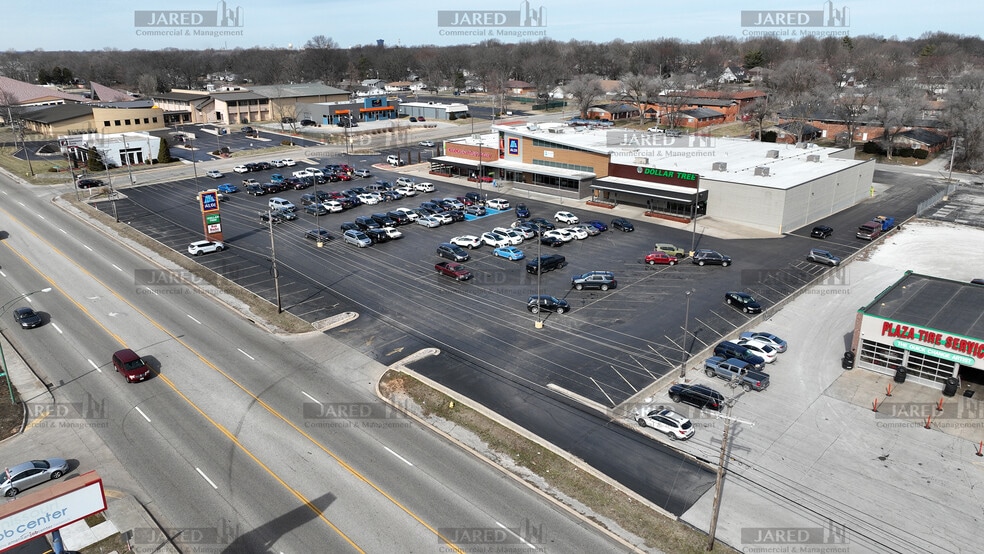 2843 E Sunshine St, Springfield, MO for lease - Building Photo - Image 2 of 17