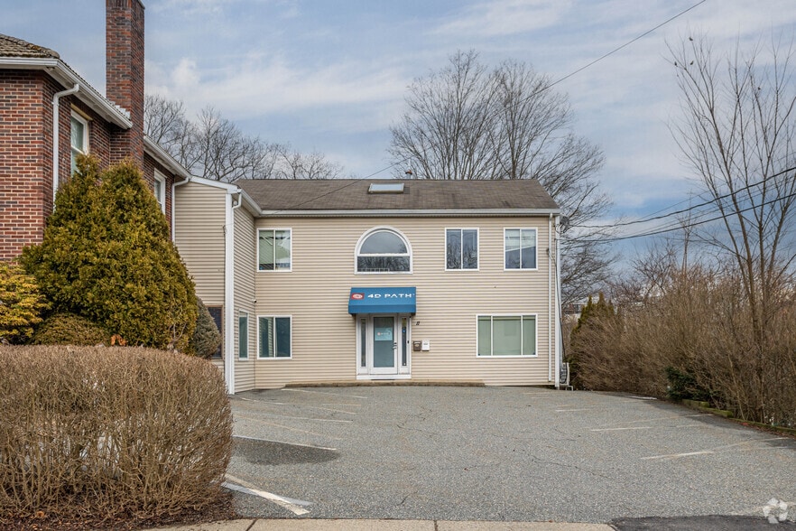 11-15 John St, Newton, MA for lease - Building Photo - Image 2 of 5