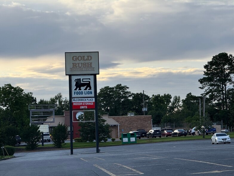 314 S Mine St, Mc Cormick, SC for lease - Building Photo - Image 3 of 5