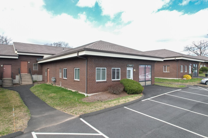 375 Morgan Ln, West Haven, CT for sale - Building Photo - Image 3 of 10