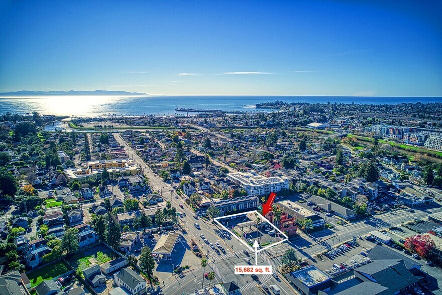 433A Ocean St, Santa Cruz, CA à vendre - Photo du bâtiment - Image 2 de 17