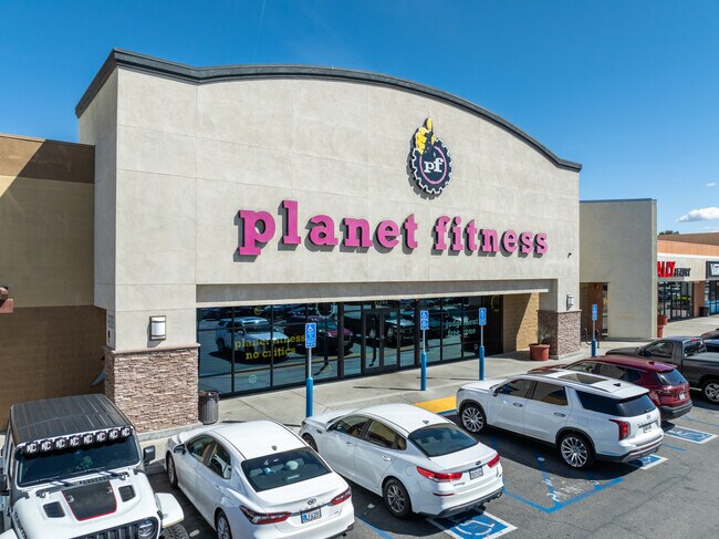 Plus de détails pour 44410-44600 Valley Central Way, Lancaster, CA - Commerce de détail à louer