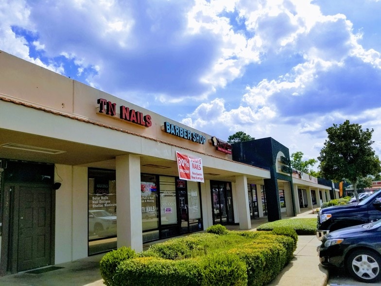 13203-13251 Jones Rd, Houston, TX for lease - Building Photo - Image 2 of 5