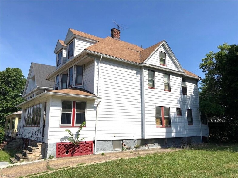 1817 Penrose Ave, East Cleveland, OH for sale - Building Photo - Image 2 of 23