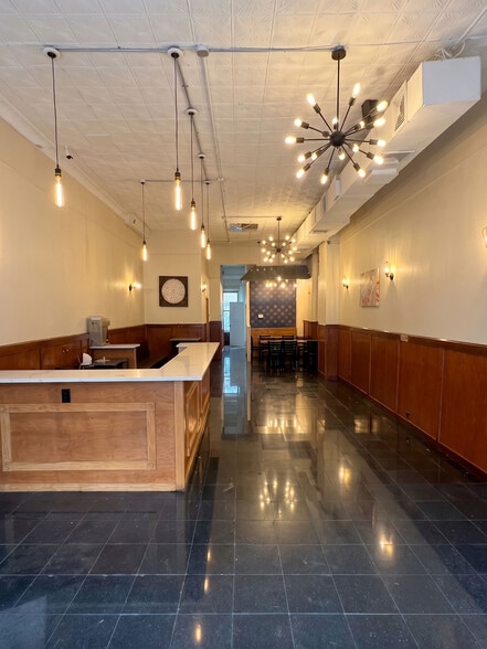 140 Montague St, Brooklyn, NY for lease - Building Photo - Image 2 of 7