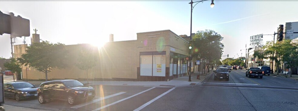 4811 N Milwaukee Ave, Chicago, IL à louer - Photo du bâtiment - Image 2 de 10