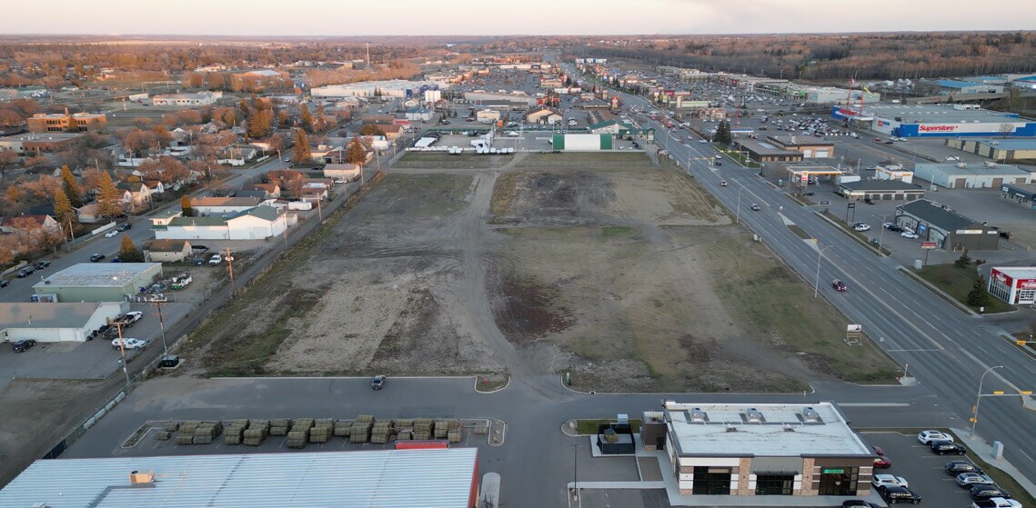 15th St E, Prince Albert, SK à vendre Aérien- Image 1 de 3