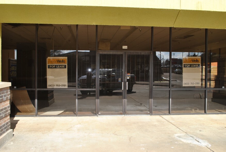 1900-2002 E Southeast Loop, Tyler, TX à louer - Photo du bâtiment - Image 2 de 3