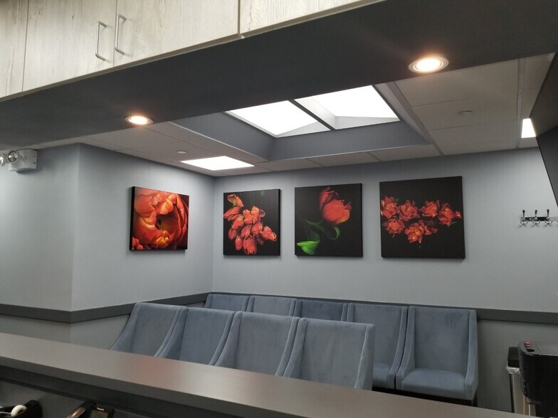 184-188 E 70th St, New York, NY à louer - Photo intérieure - Image 3 de 7