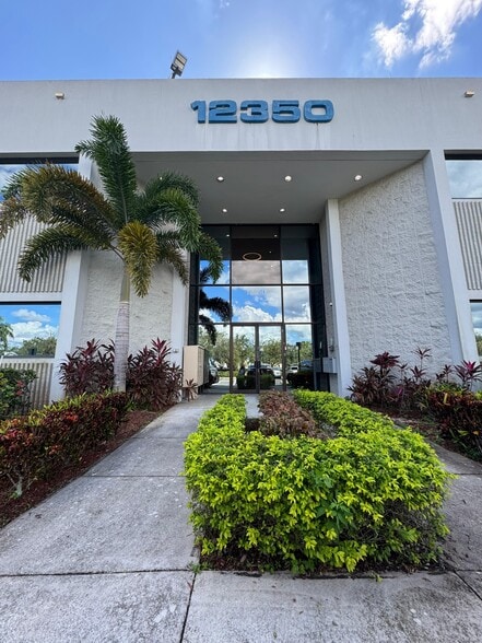 12350 NW 39th St, Coral Springs, FL for sale - Building Photo - Image 2 of 43