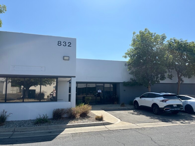 832-834 W 9th St, Upland, CA for sale - Building Photo - Image 2 of 7