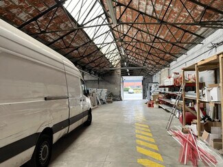 Plus de détails pour Bureau, Local d'activités à louer