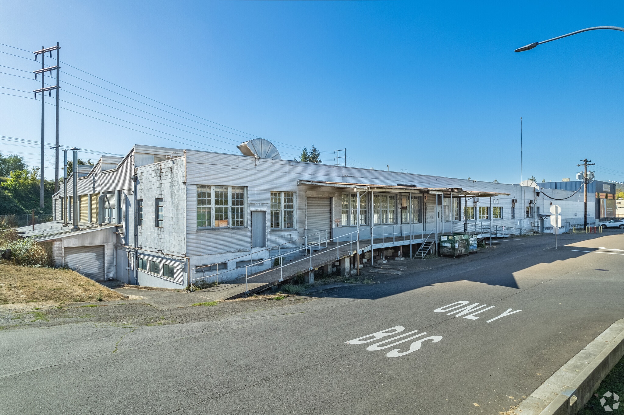 8500 SE McLoughlin Blvd, Portland, OR for lease Primary Photo- Image 1 of 4