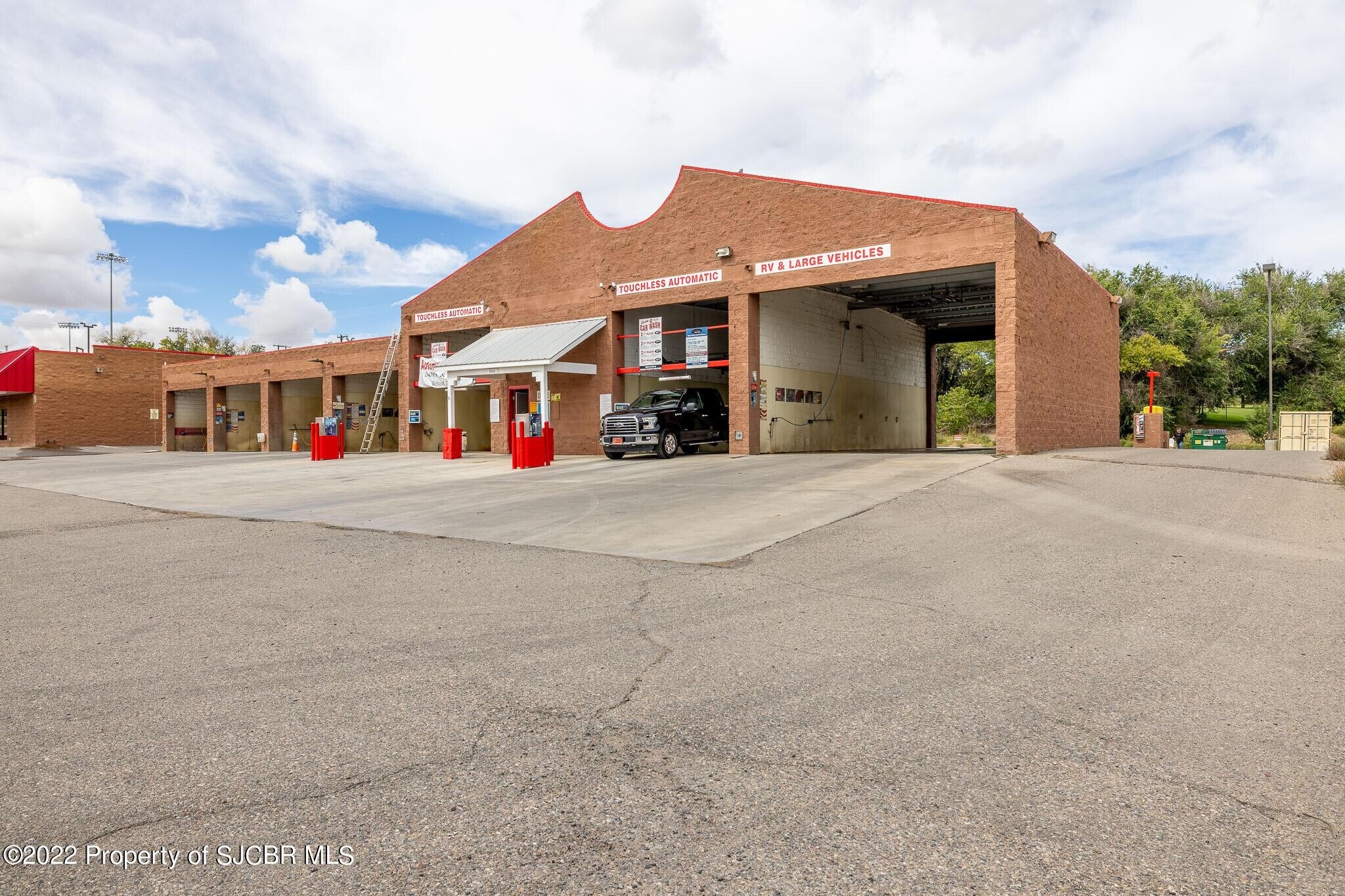 330A E 20th St, Farmington, NM for sale Primary Photo- Image 1 of 10