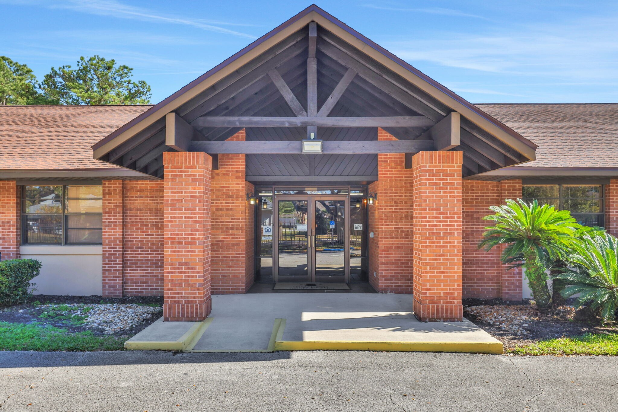 6601-6535 Chester Ave, Jacksonville, FL for lease Interior Photo- Image 1 of 55