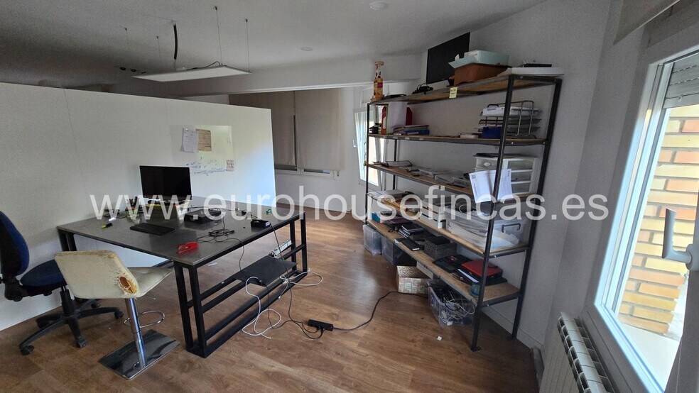 Immeuble residentiel dans Igualada, Barcelona à vendre - Photo du bâtiment - Image 3 de 21