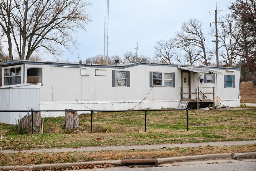 800 N Randolph St, Macomb, IL for sale - Building Photo - Image 2 of 13