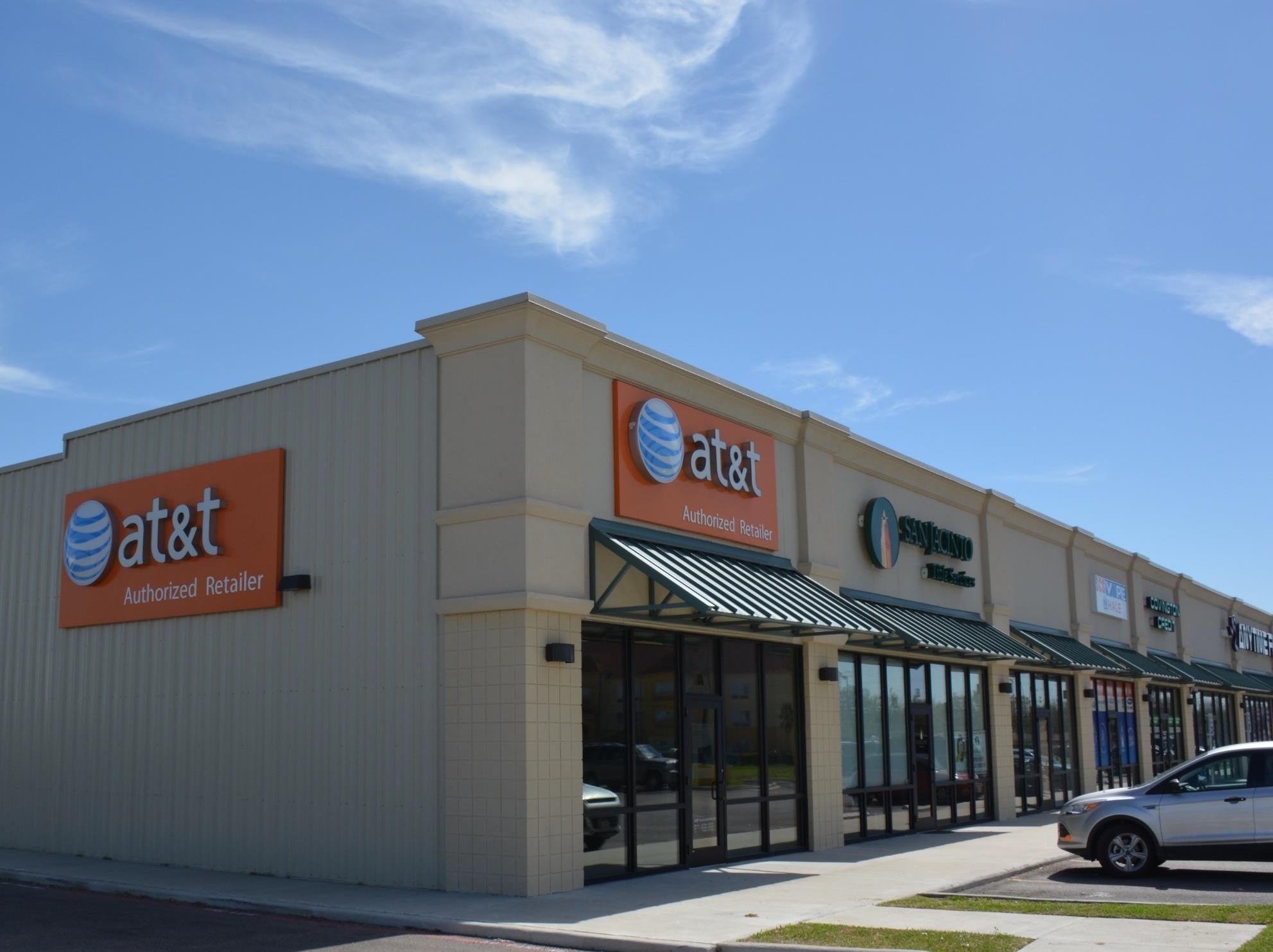 400 Tiney Browning Blvd, Port Lavaca, TX for lease Primary Photo- Image 1 of 2