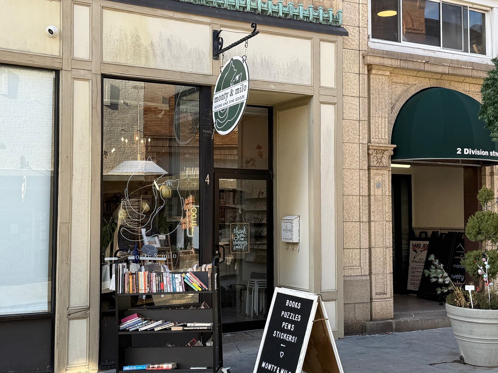 2-18 Division St, Somerville, NJ à louer Photo principale- Image 1 de 6