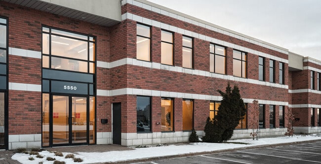 More details for 5520-5576 Boul Des Rossignols, Laval, QC - Flex for Lease